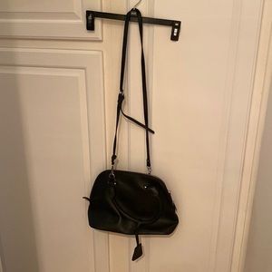 Womens crossbody/handbag